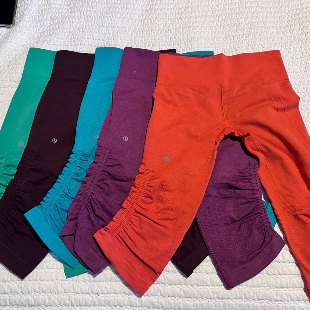 Lot of 5 Lululemon pants.